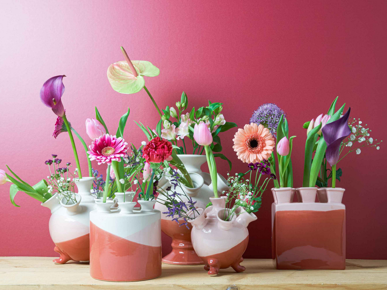 Dip en Dye Tulpenvazen roze met verse bloemen Heinen Delfts Blauw