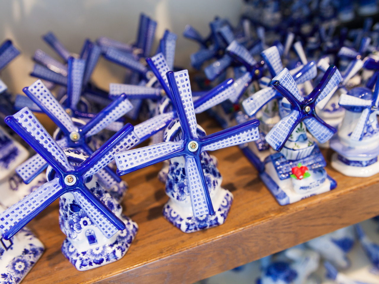 Diversen Delfts blauwe souvenir molentjes Heinen Delfts Blauw