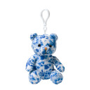 Sleutelhanger teddybeer met Delfts blauwe bloemen