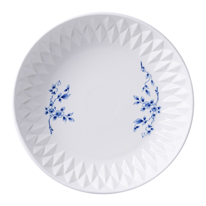 Diep pastabord met Delfts blauw bloesem en modern, gevouwen rand.