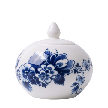 Suikerpot met deksel van porselein met Delfts blauwe decoratie